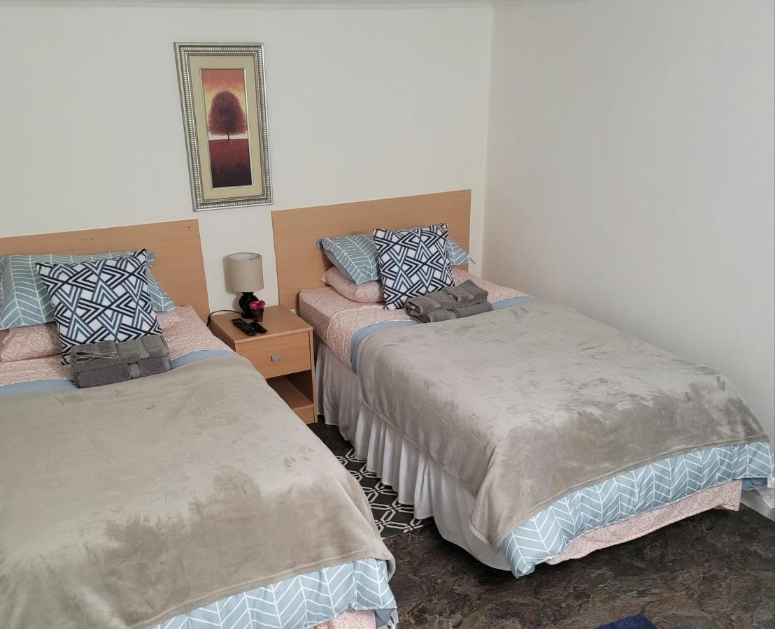 Apartamento Lower Level Apt 6Ft High Close To Hwy Netflix Wifi Edmundston Exterior foto